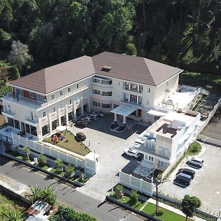 Hotel Villa Emitta Tomohon Kültér fotó