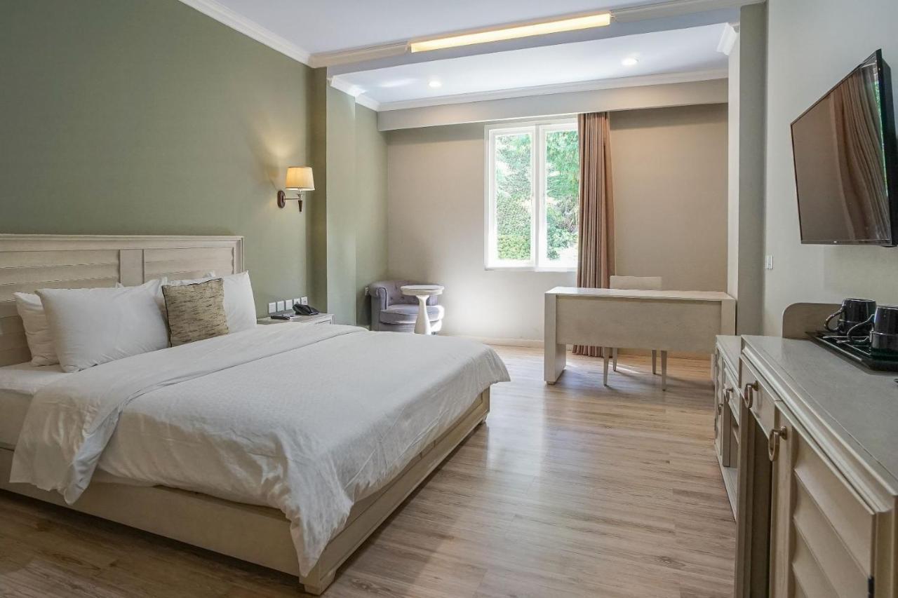 Hotel Villa Emitta Tomohon Kültér fotó