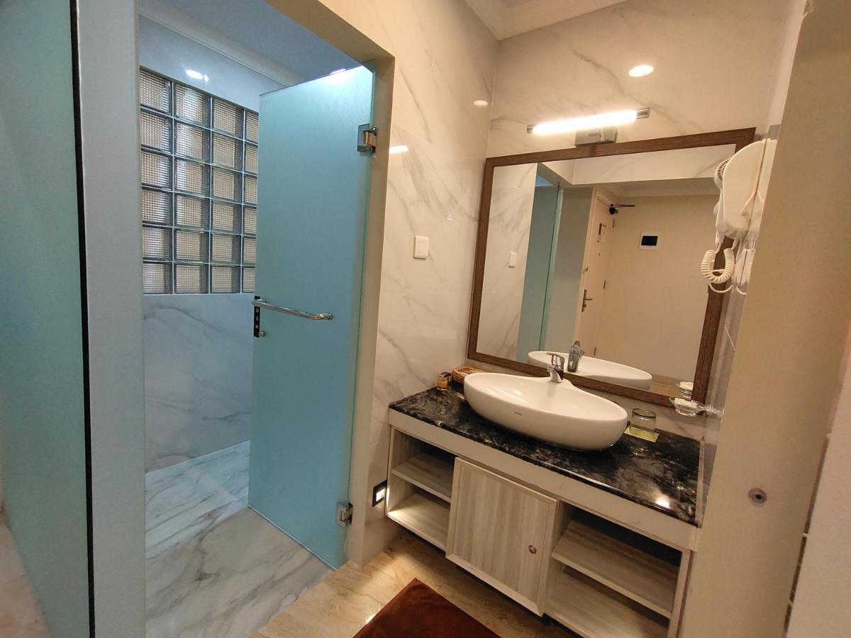 Hotel Villa Emitta Tomohon Kültér fotó