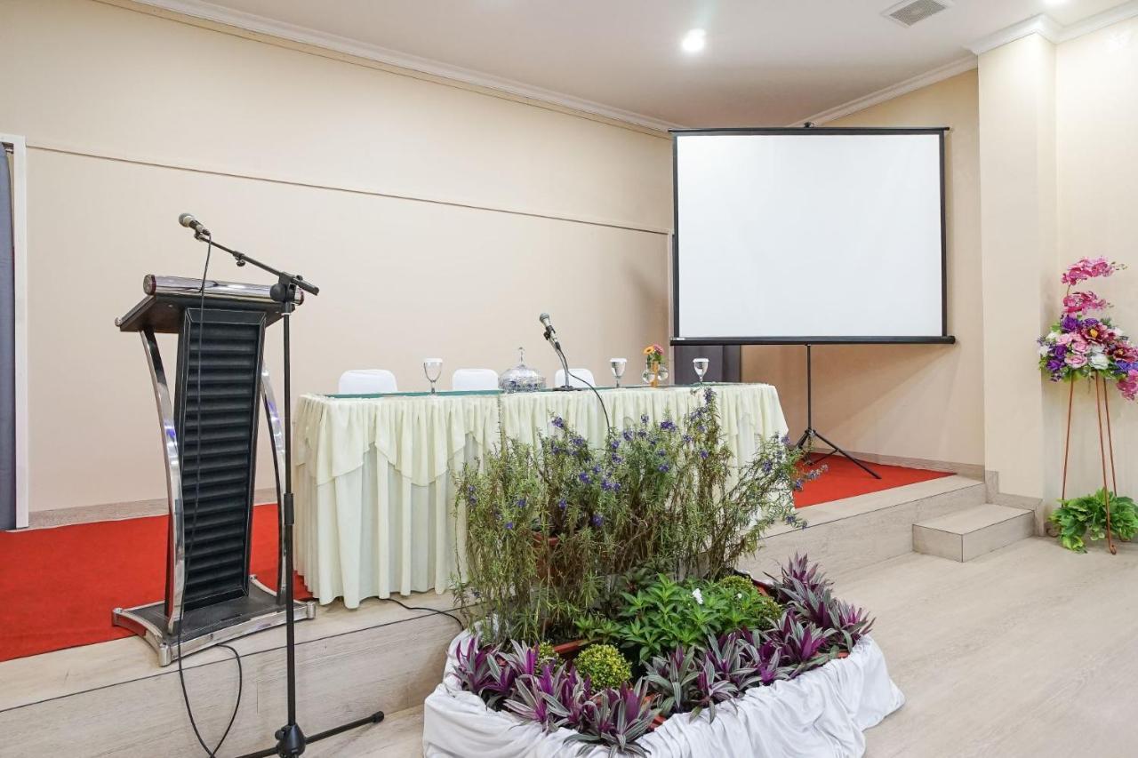 Hotel Villa Emitta Tomohon Kültér fotó